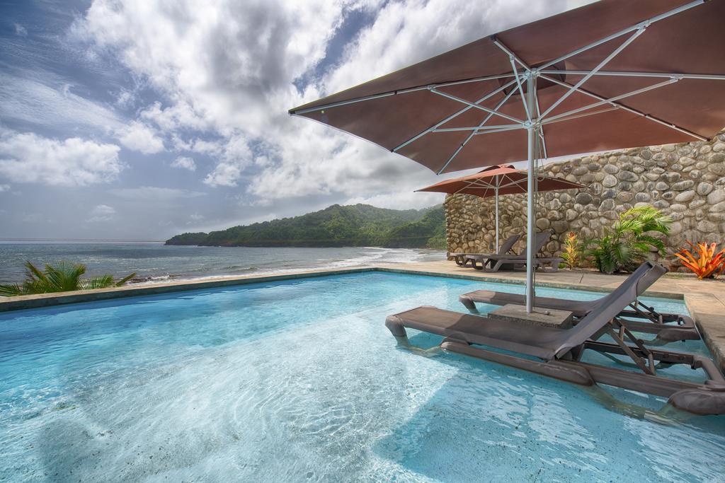 Pagua Bay House - Oceanfront Cabana'S Marigot Екстериор снимка