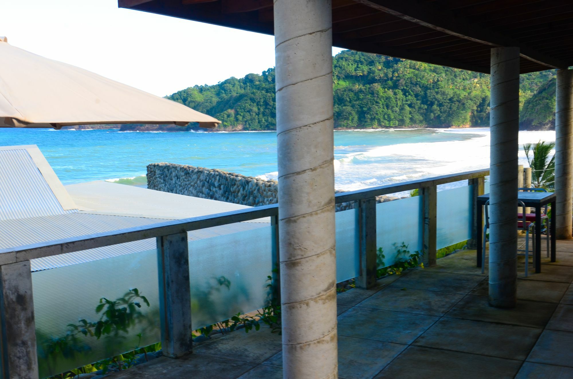 Pagua Bay House - Oceanfront Cabana'S Marigot Екстериор снимка